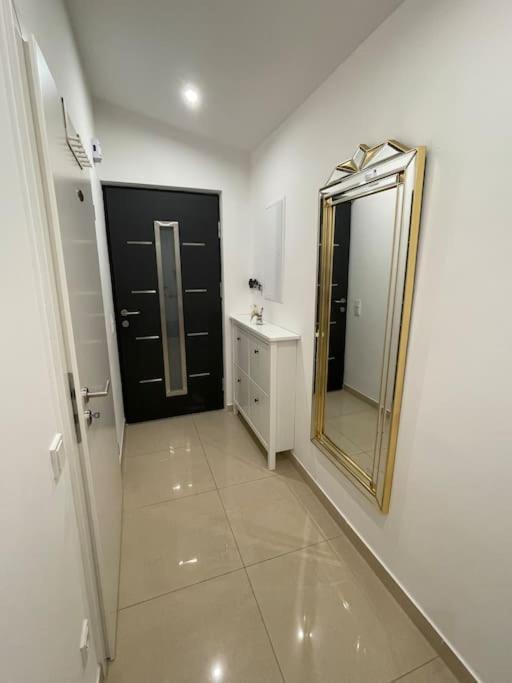 Exklusive Flughafen-Messe Apartment Naehe Duesseldorf Duisburg Exteriör bild